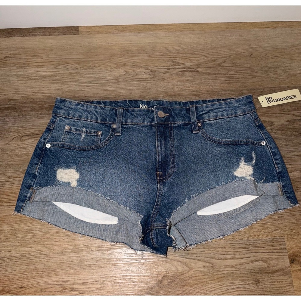 Women low rise shorts size 14